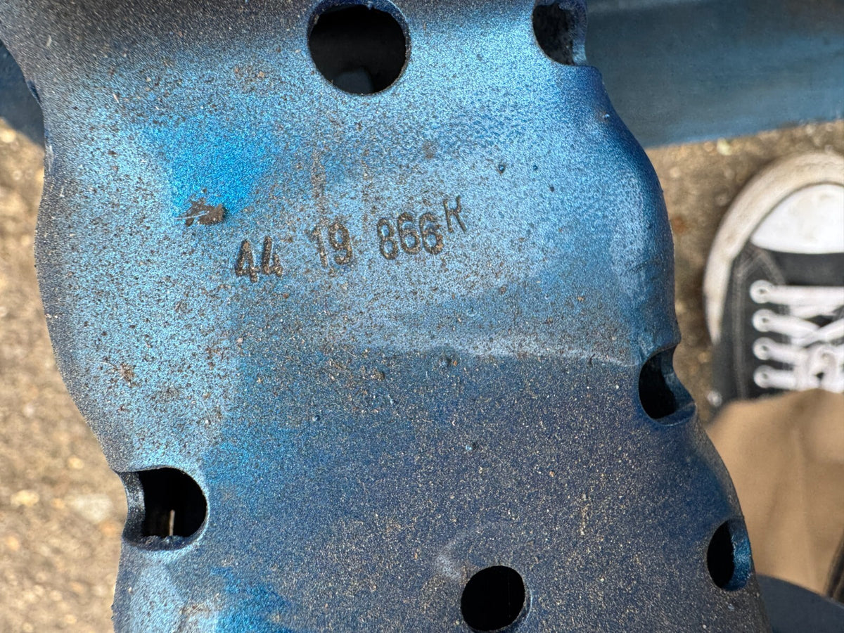 Xương ba đờ sốc sau cốt cản sau Dacia Sandero 756109621R