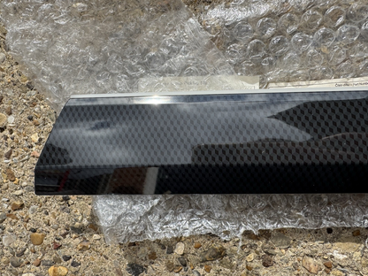 RIGHT FRONT door board finisher trim SKODA SUPERB III PIANO 3V0947202A