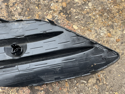 Phía trước bên phải Mercedes-Benz CLA Coupe C118 A1188854401