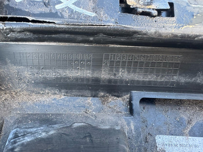 RUSAK !AUDI E-TRON 2018 onwards FRONT LEFT SIDE N/S DOOR MOULDING TRIM 4KE.853.959