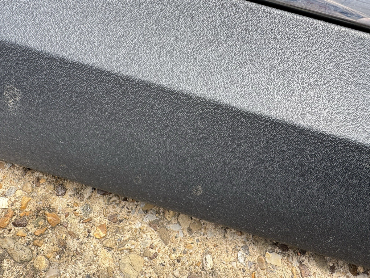 Mercedes GLA H247 Front Right Door Moulding 2020 ON A2477271501 Genuine