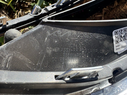 KIA Sportage 2022 Left front fog light trim grill 86661R2CA0 DOD2776