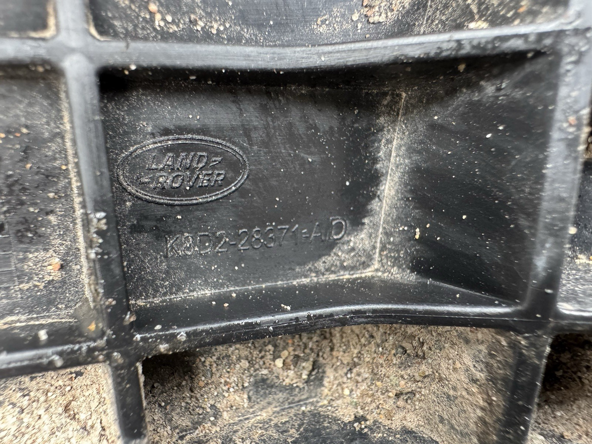 RANGE ROVER EVOQUE L551 N/S PASSENGER SIDE LEFT 後輪拱飾條 K8D2-28371-AD