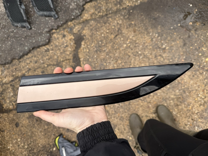 Range Rover Evoque L551 Front Left Side Trim K8D2-29427-AB Genuine