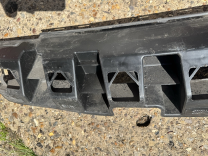 8x0.807.385 audi bumper trim 2009 on