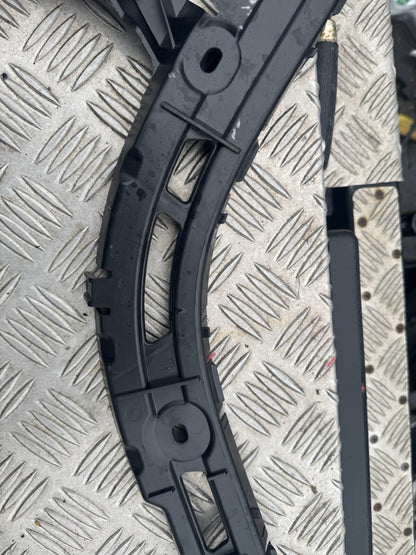 JAGUAR XF 09 - 15 REAR RIGHT BUMPER BRACKET 8X2317B930AF