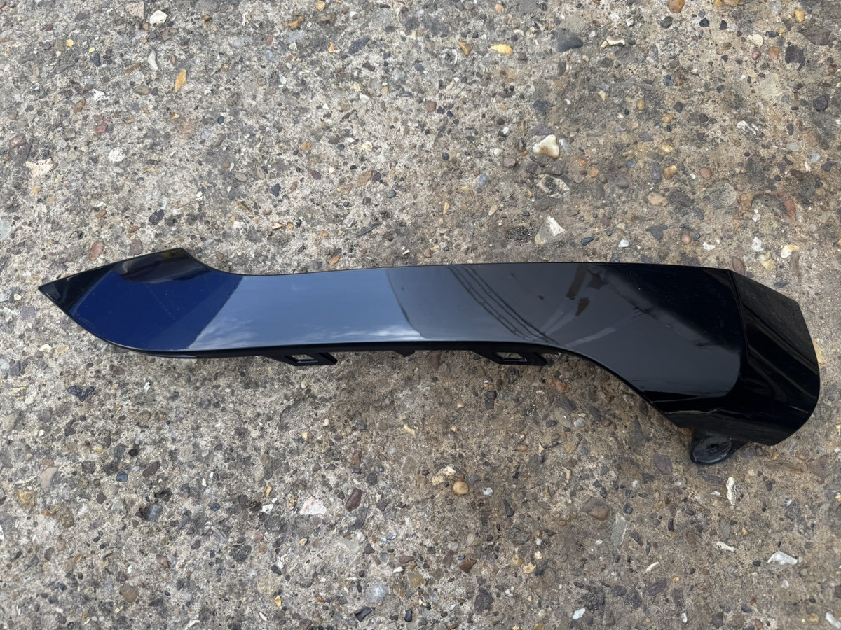 Range Rover Evoque Front Bumper Left Trim 2019 ON K8D2-17E785-AB Genuine