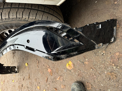 2023 Jaguar F Pace X761 Bumper Belakang Bagian Tengah Bawah 2020 ke atas MK83-17C774-AW