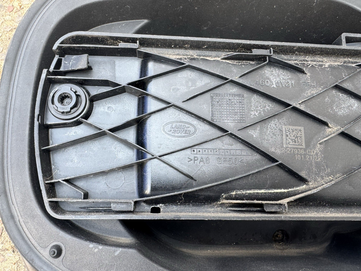 damaged 2019- RANGE ROVER L460 FUEL FILLER DOOR GAS LID FLAP m8e2-27936