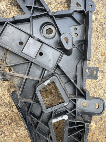 Jaguar F Pace X761 Rear Bumper Left Side Bracket HK83-17B931-AE Genuine