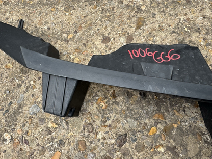 JAGUAR F-PACE X761 Rear Middle Bumper Support  Bracket  HK83-17E855-AE (N235)