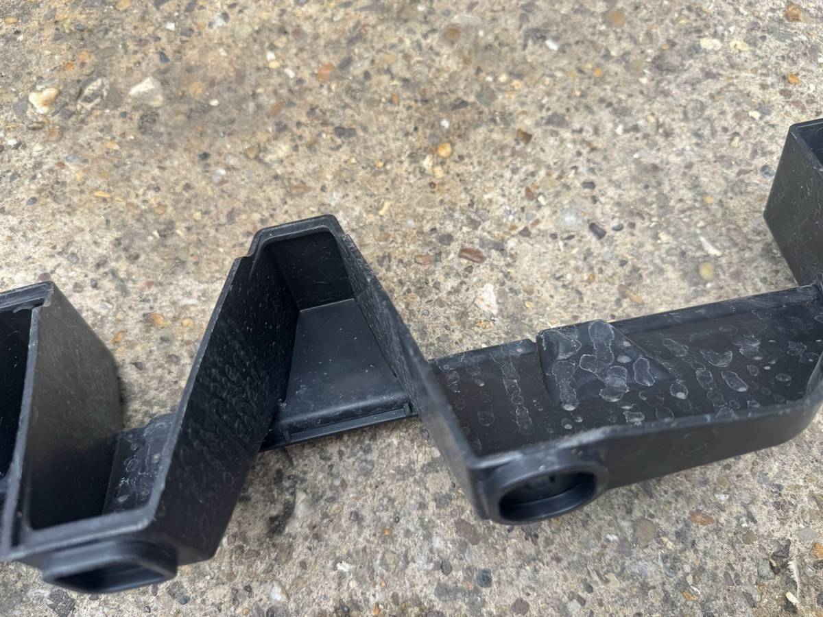 JAGUAR F-PACE X761 Rear Middle Bumper Support  Bracket  HK83-17E855-AE (N235)