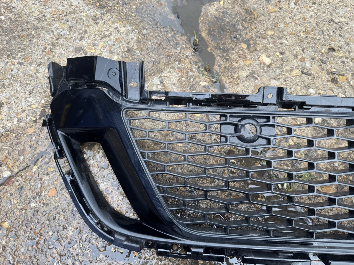 LAND ROVER DISCOVERY SPORT R DYNAMIC 2019 ke atas GRILL BAWAH DEPAN LK72-17F791-F