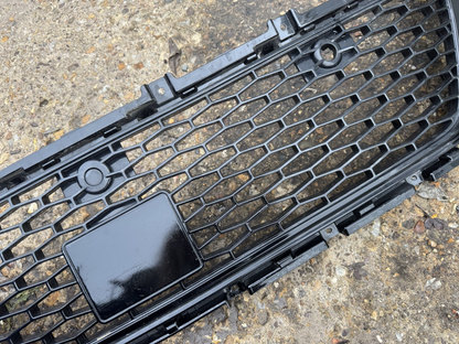 LAND ROVER DISCOVERY SPORT R DYNAMIC 2019 ke atas GRILL BAWAH DEPAN LK72-17F791-F