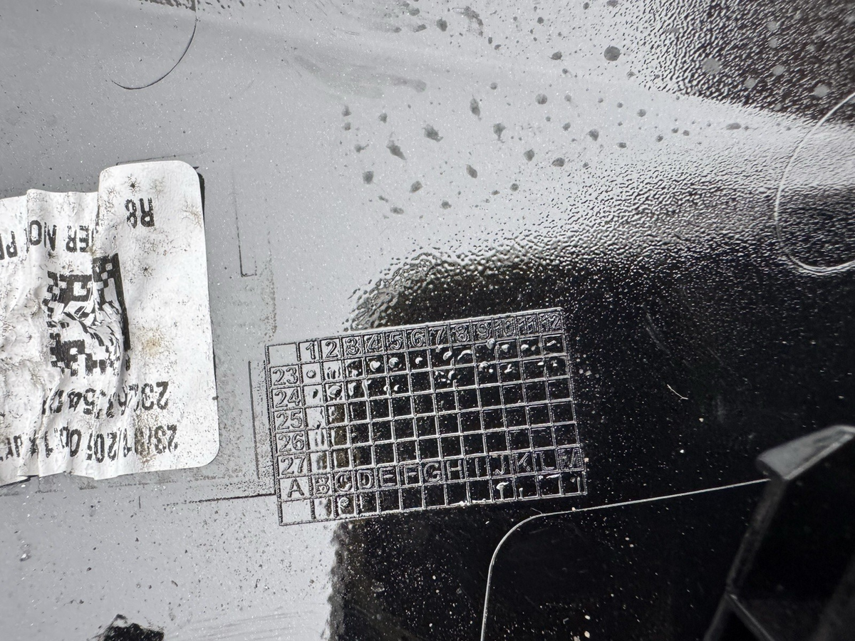 原廠 Vauxhall Corsa F 2023on 前右駕駛側後視鏡蓋