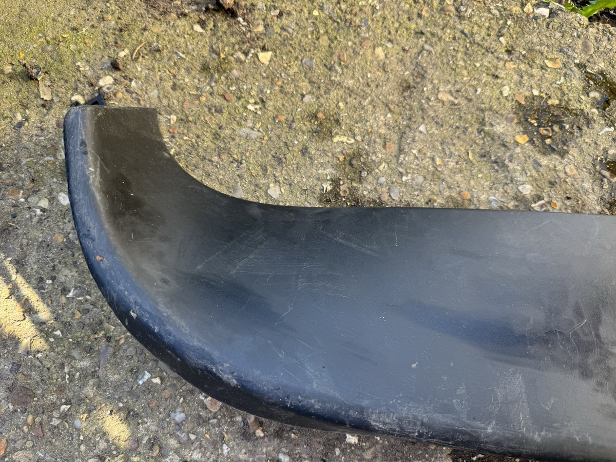 Peugeot 308 Tailgate Boot lid Window Glass Trim Cover 9801908877 AMD153971