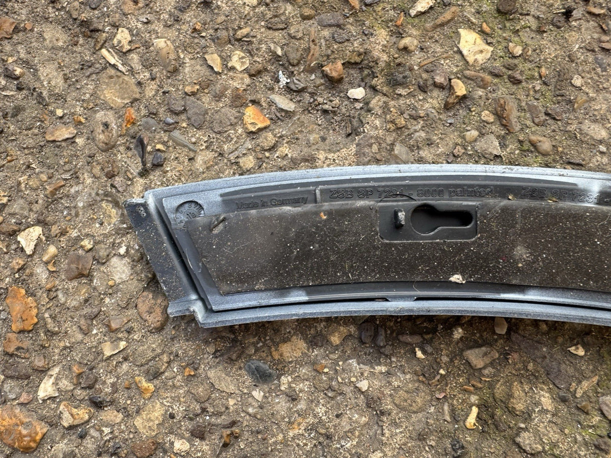 AUDI Q7 4M 2016 Over fender / Trim Spakbor Belakang Kanan 4M0854820A ORIGINAL