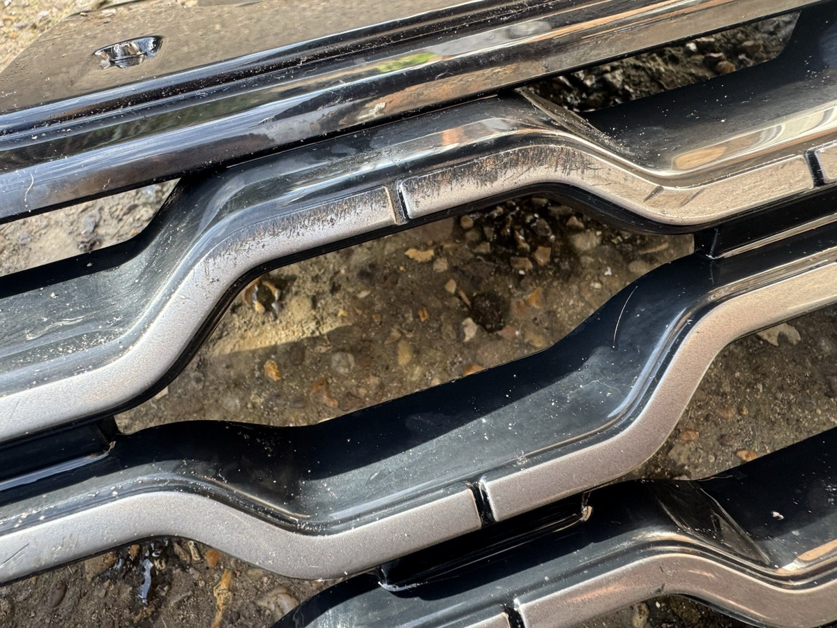 RANGE ROVER EVOQUE ORIGINAL L551 GRILL BUMPER DEPAN 2019 ke atas K8D2-8C436-A