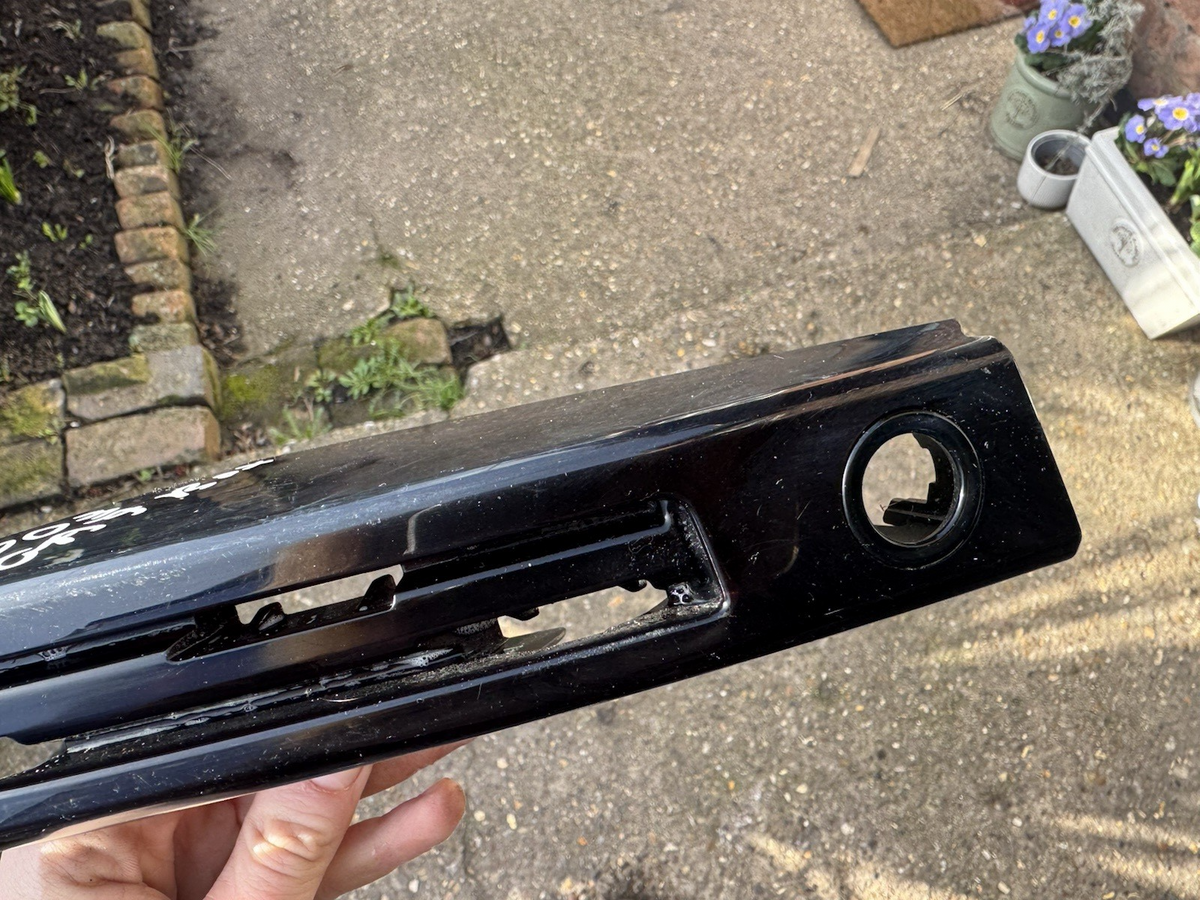 Range Rover Sport L560 2022 Lis Trim Bumper Depan RH Original N9X2-8142-A