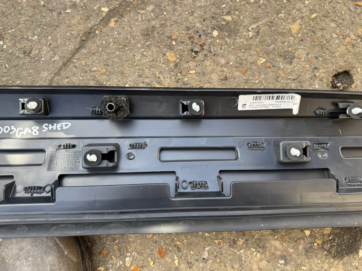 ỐP DƯỚI CỬA TRƯỚC TRÁI JAGUAR F-PACE CHÍNH HÃNG X761 HK8M-21065-ABW