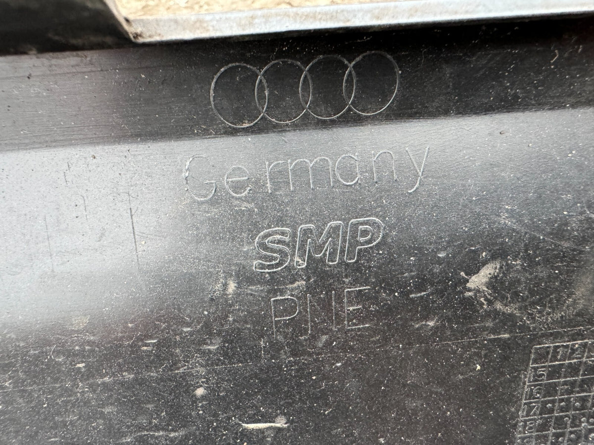 2020 bagian bawah bumper belakang AUDI Q2 S-LINE 2017-2021 original 81A807323