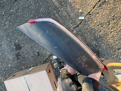 2020 LAMPU BAGASI DALAM BELAKANG KIRI VAUXHALL CROSSLAND ORIGINAL 39137525