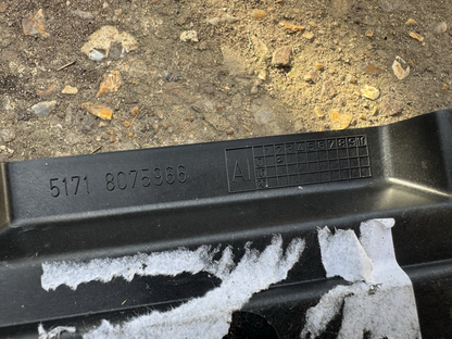 20-24 BMW 840 850 F92 G16 COVER PELINDUNG DEPAN PANEL TRIM