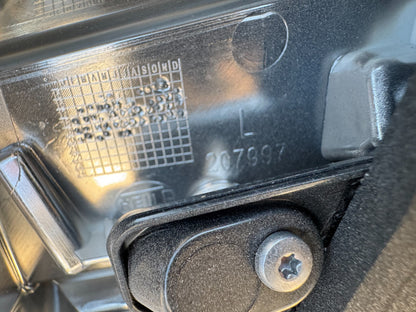 2020 LAMPU BAGASI DALAM BELAKANG KIRI VAUXHALL CROSSLAND ORIGINAL 39137525