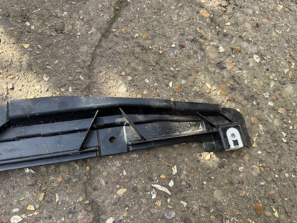 20-24 BMW 840 850 F92 G16 COVER PELINDUNG DEPAN PANEL TRIM