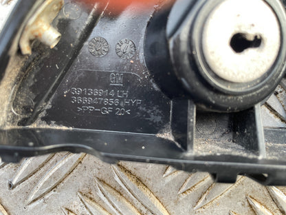 Bát đỡ cản sau LH Vauxhall Insignia A 39136914