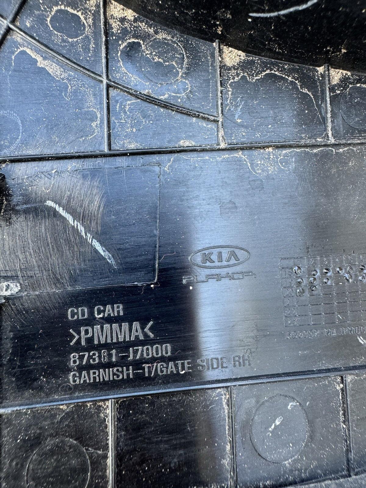 Trim pintu bagasi untuk Kia Ceed 2018 87381J7000 RH