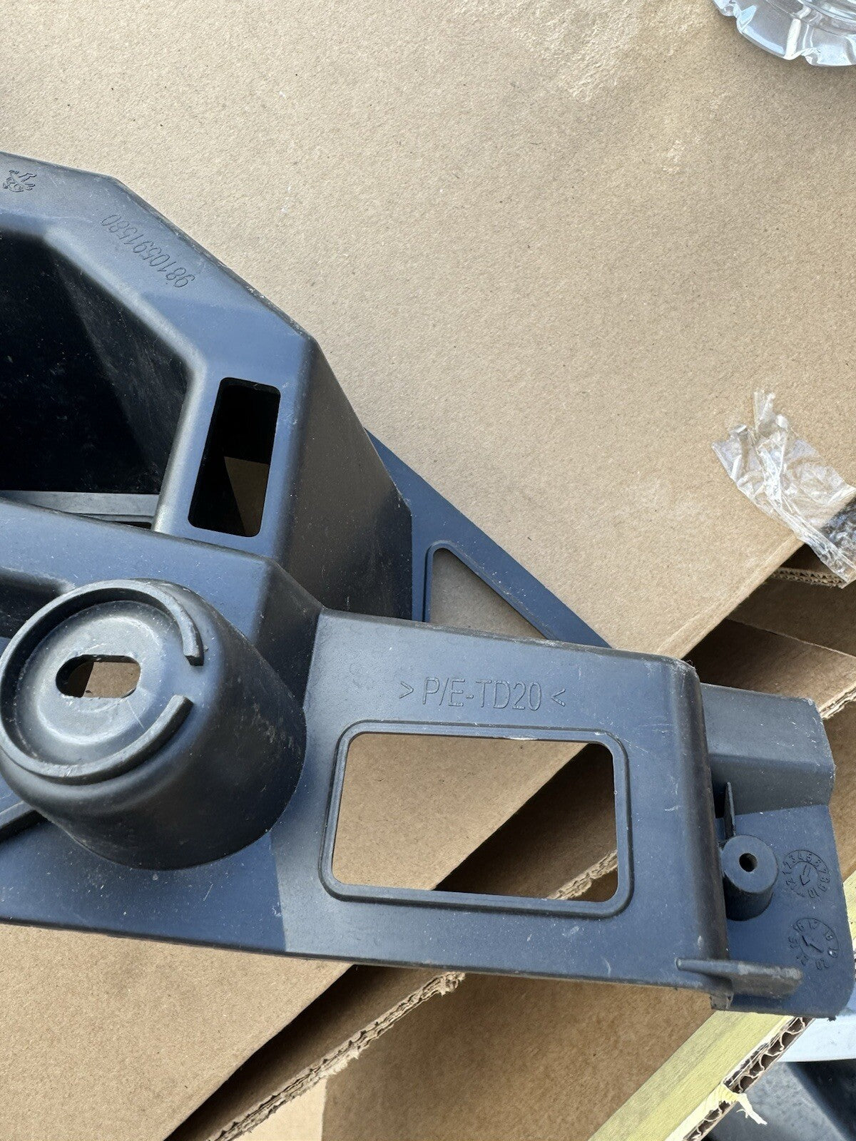 PEUGEOT 3008 ขายึดกันชนหลัง ซ้าย PASSENGER SIDE MK2 2016 - 22 9810591580