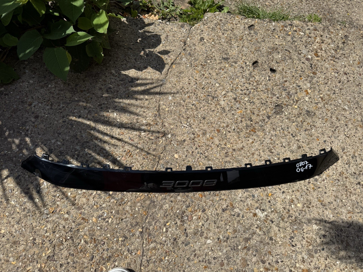 PEUGEOT E-5008 5008 FRONT BUMPER Upper Trim 2024 onwards GENUINE 9845674880