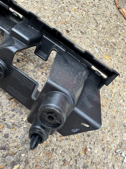 Range Rover Evoque L551 Rear Bumper Bracket 2019 ON K8D2-17E855-A Genuine