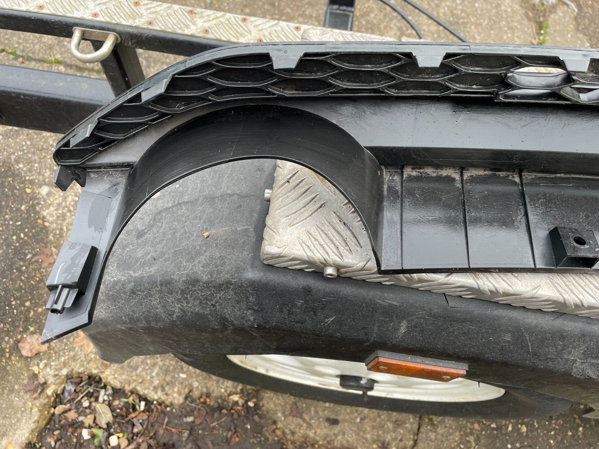 KIA CEED 2018 - 2022 原廠後保桿下擾流板 86612J7000