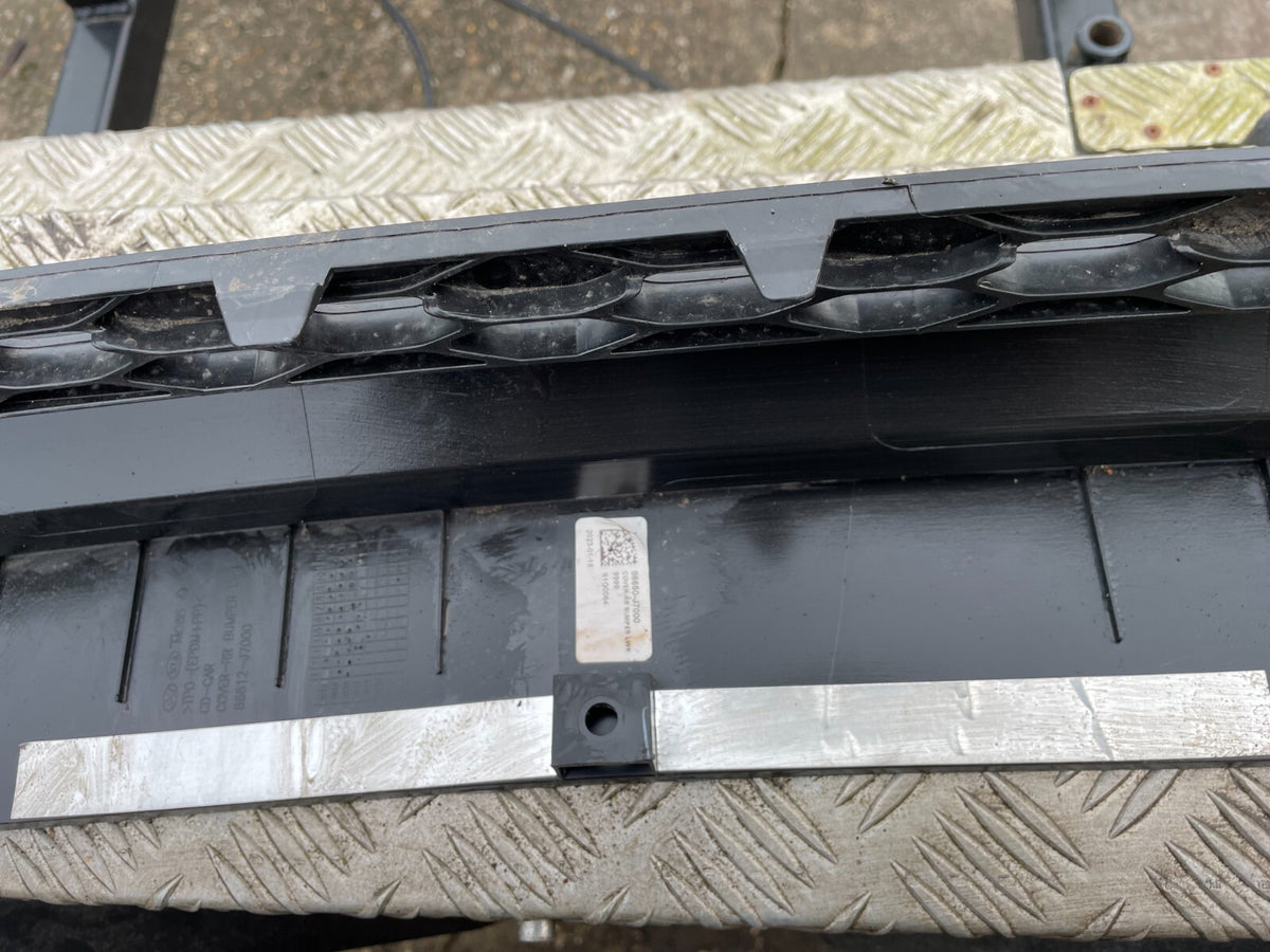 KIA CEED 2018 - 2022 原廠後保桿下擾流板 86612J7000