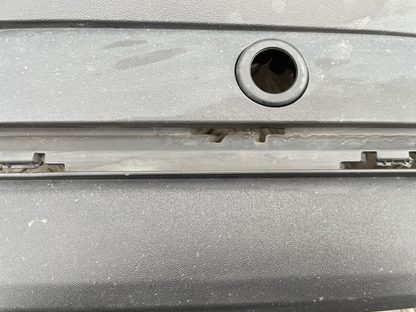 VW CARAVELLE Kisi Bumper Depan Abu-Abu Tua
