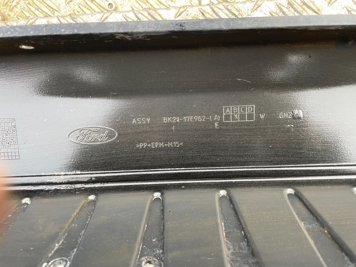 ชุดกันชนหลัง FORD TRANSIT แท้ BK2117E962