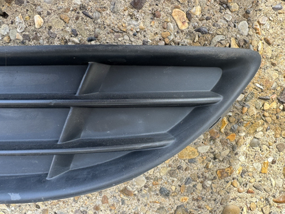 GENUINE Skoda Fabia 5J Left Passenger Side Lower Grille 5J0807367A from 2009