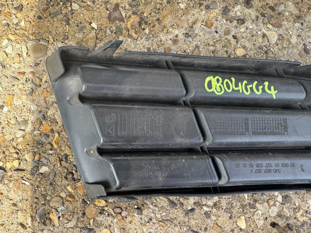GENUINE Skoda Fabia 5J Left Passenger Side Lower Grille 5J0807367A from 2009