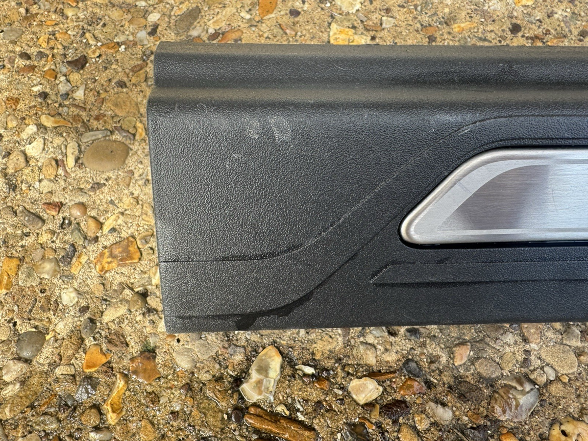 JAGUAR XE X760DOOR SILL COVER KICK PLATE TRIM FRONT LEFT SIDE 2017 GX73-13201-EC