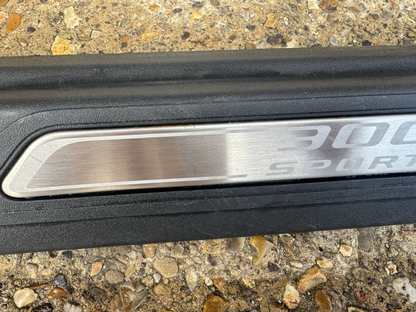 JAGUAR XE X760DOOR SILL COVER KICK PLATE TRIM FRONT LEFT SIDE 2017 GX73-13201-EC