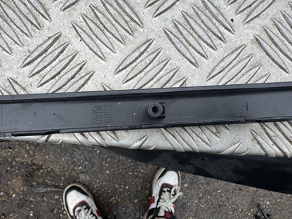 J9D3-17C774 Jaguar OE bumper trim center left jaguar i pace