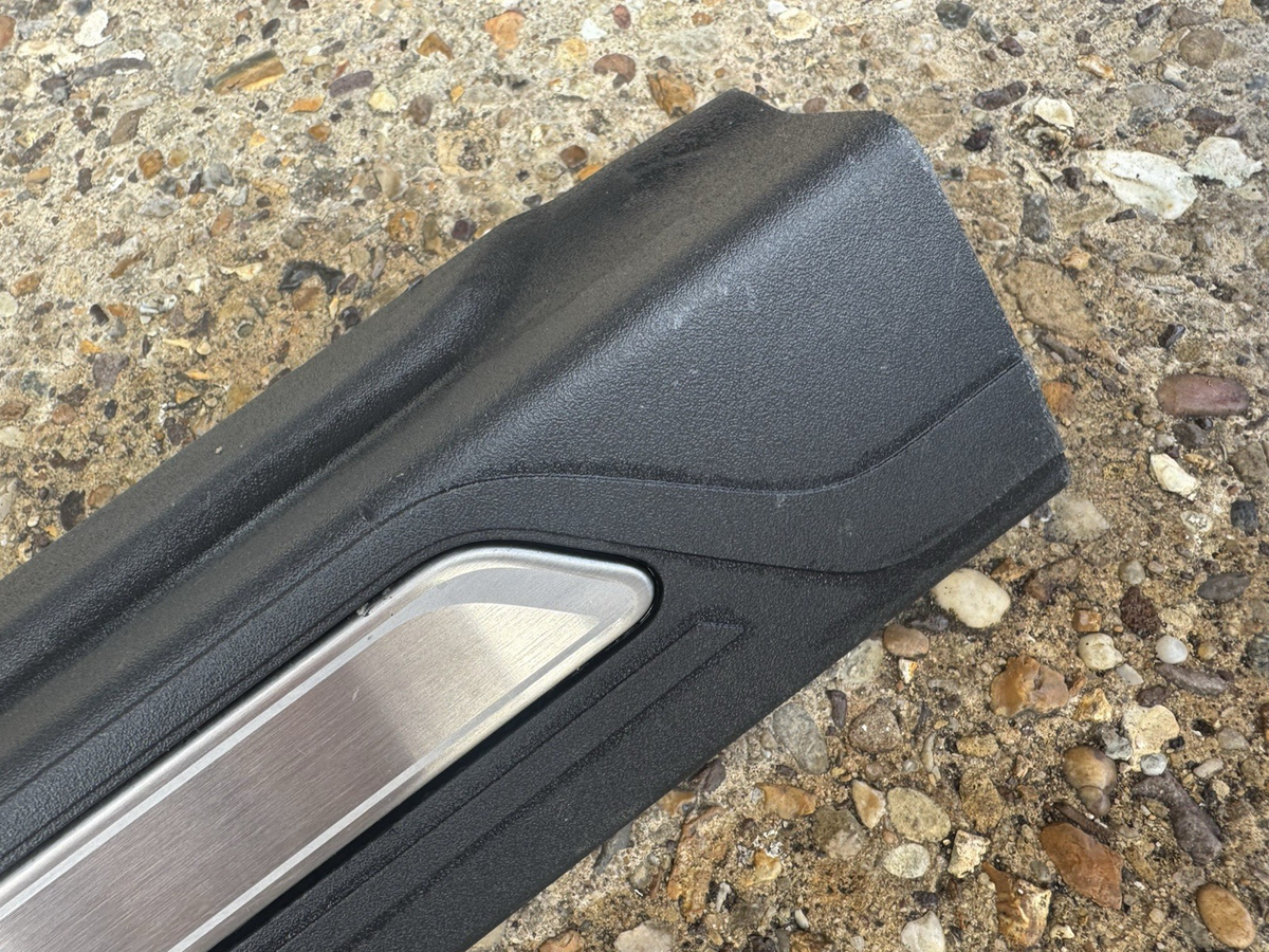 JAGUAR XE X760DOOR SILL COVER KICK PLATE TRIM FRONT LEFT SIDE 2017 GX73-13201-EC
