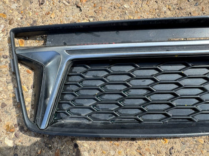 AUDI A4 B9 FRONT FOG LIGHT GRILLE GENUINE 8W0 807 681 F LH