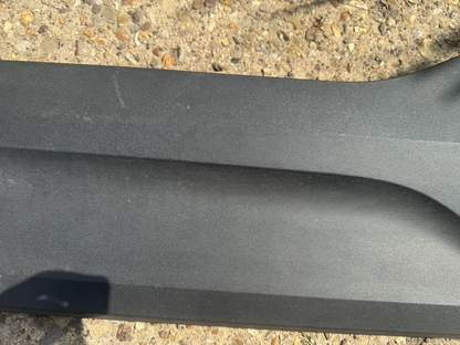 VOLVO XC40 LOWER DOOR MOULDING 2024 P/S REAR B3 PLUS MILD HYBRID 32409186