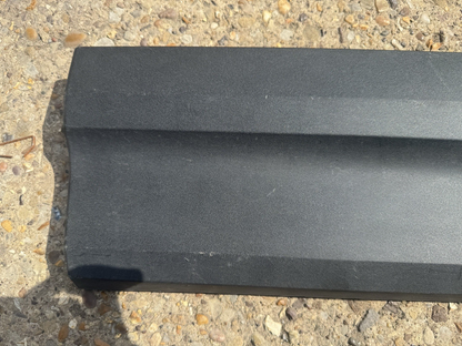 VOLVO XC40 LOWER DOOR MOULDING 2024 P/S REAR B3 PLUS MILD HYBRID 32409186