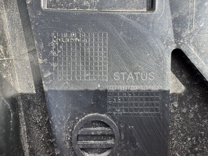 VOLVO XC40 LOWER DOOR MOULDING 2024 P/S REAR B3 PLUS MILD HYBRID 32409186
