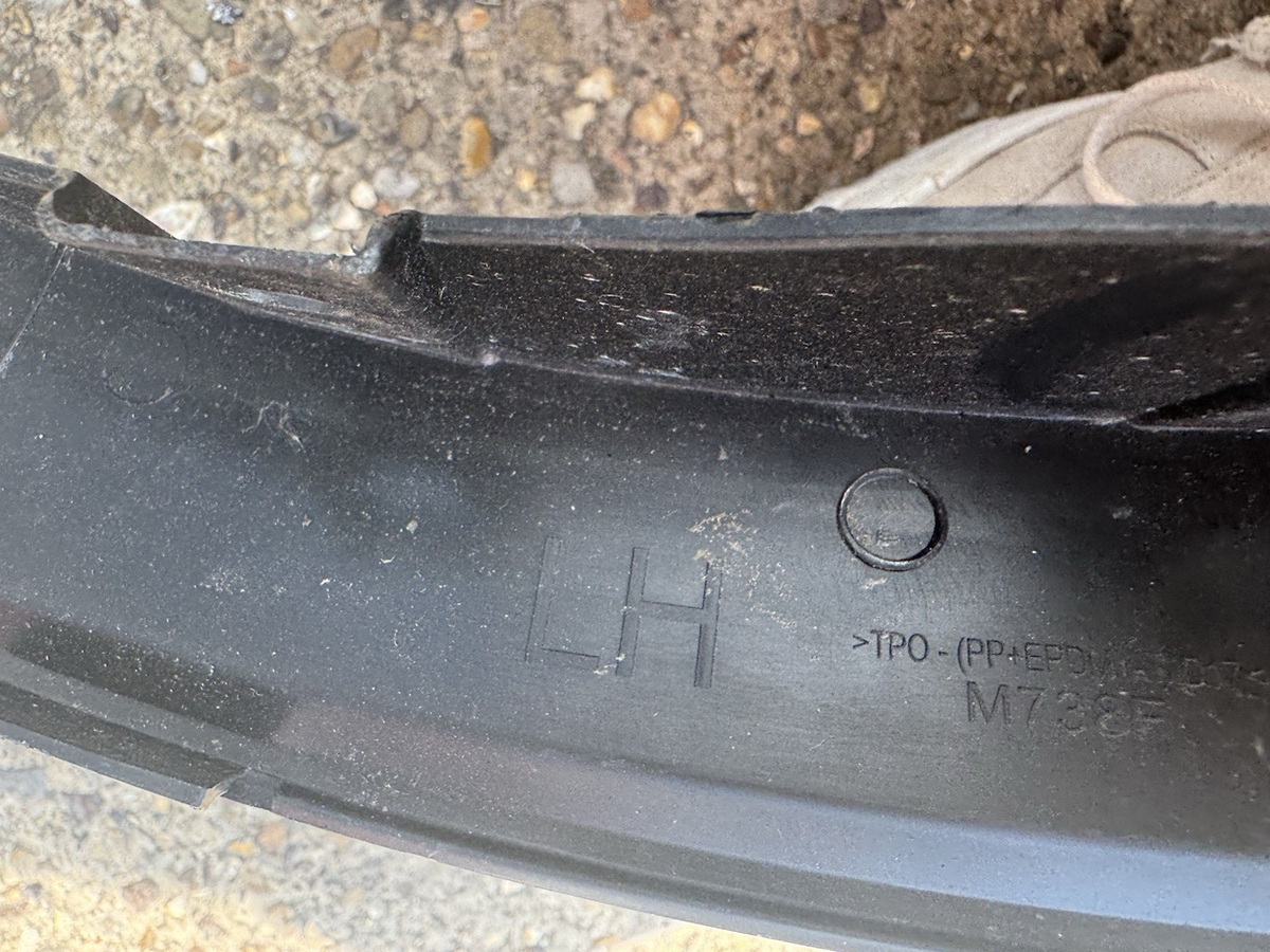 GENUINE Ford Kuga 2018-on Rear Left Wheel Arch Moulding MV4B-S286D03-AW