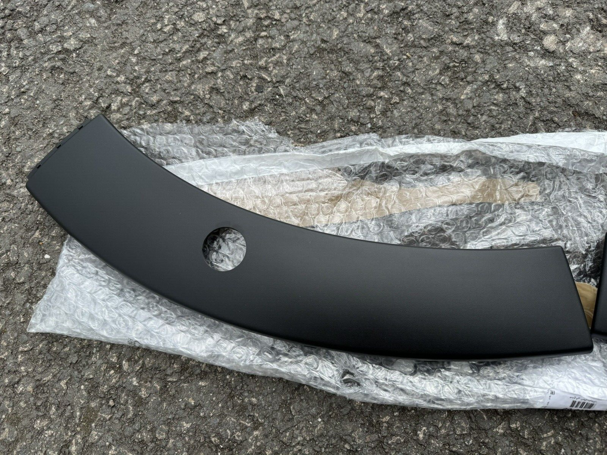 CITROËN C3 Bumper Arch Trim Front Left 9815114877 WITH PDC HOLE!